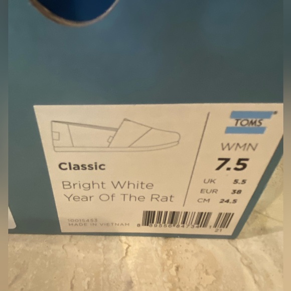 🌺 Host Pick🌺 NWT NIB Toms Year of the Rat Print Slip On Shoes, 7.5 - Picture 2 of 12